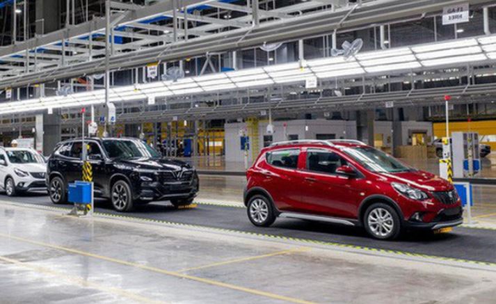 Chính thức giảm 50% thuế trước bạ, khách Việt tiết kiệm cả trăm triệu đồng tiền mua ô tô